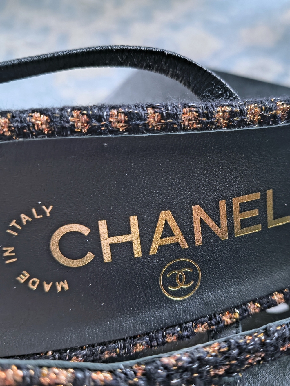 CHANEL 24C 😍 Tweed Slingbacks CC💋24C Coco Cap Toe 40 w/box 🎁☑️ - Picture 2 of 12
